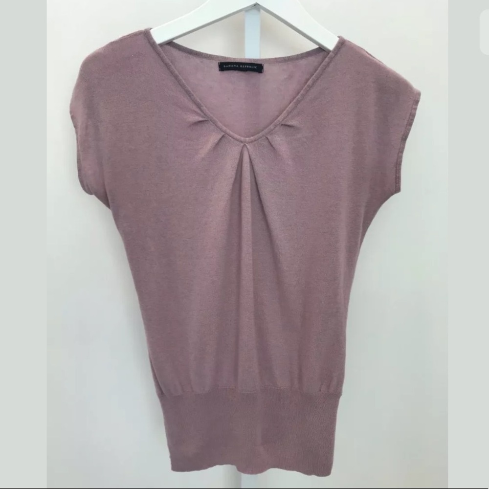 BANANA REPUBLIC MAUVE KNIT TOP SIZE SMALL